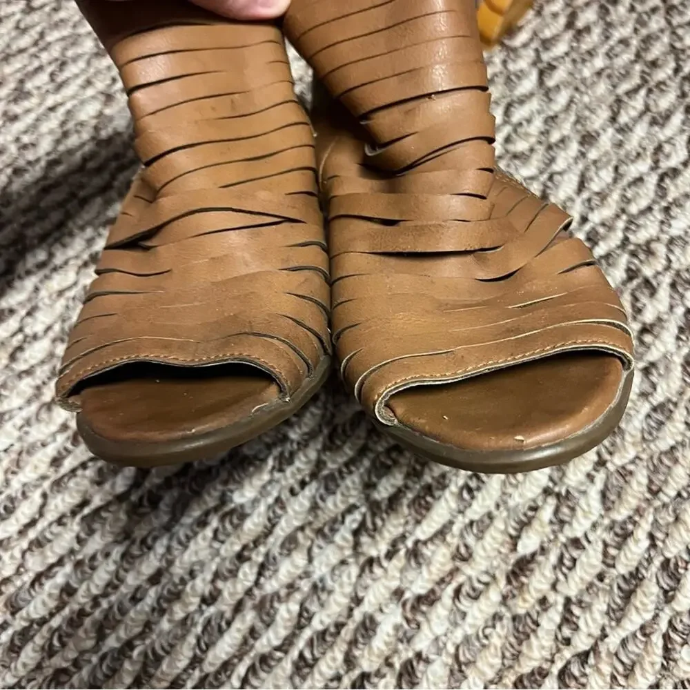 Circus by Sam Edelman Brown Strappy Booties Ankle Boots Size 8